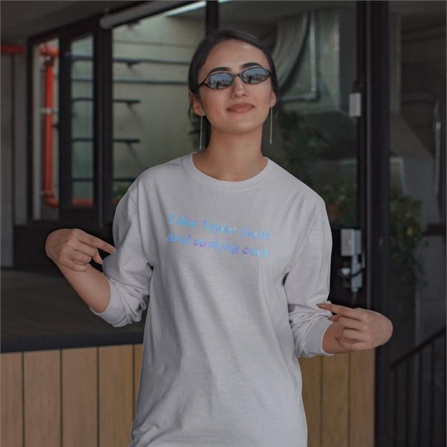 Lauren I Like Taylor Swift And Sucking Cock Tee Shirt