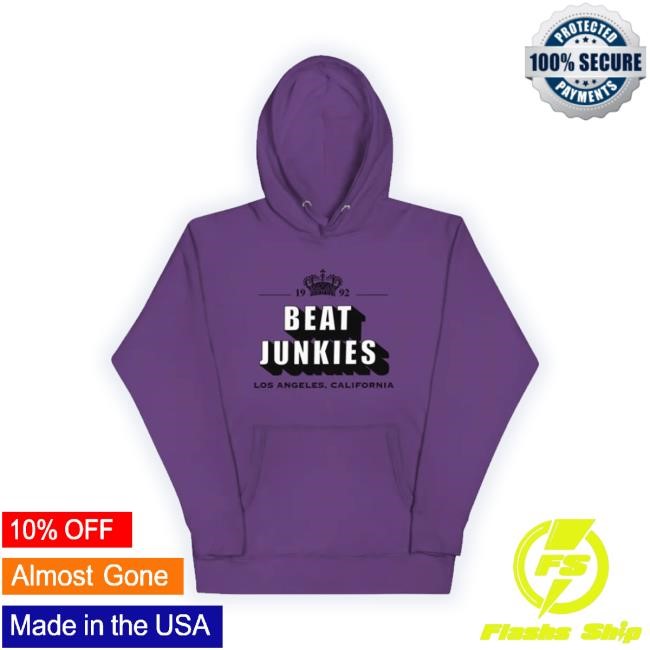 Official Trending 1992 Junkies Long Sleeve Shirt